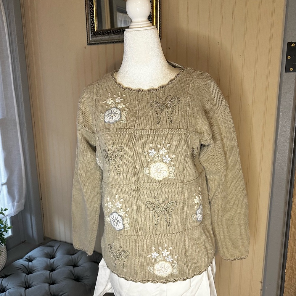 Vintage Shenanigans Sweater Small Embroidered Butterfly Floral Cottagecore Boho